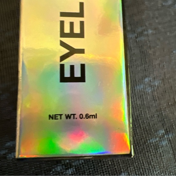 Beauty Vaulte Eyeliner • Black • 0.6 ML - Picture 8 of 8